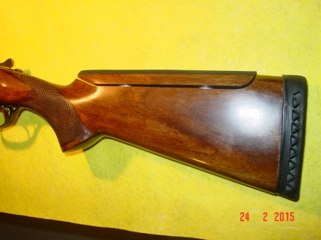 Pongo a la venta esta escopeta Miroku mod. 700 . Caja negra "de las de antes". Aceros inigualables. 01