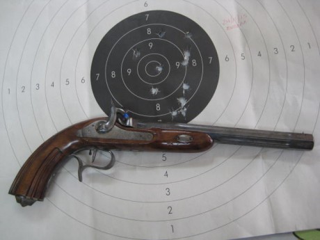 Hola, vendo pistola Europa de Ardesa, cl. 45, viene con gatillo con pelo y alza regulable en altura, puesta 02