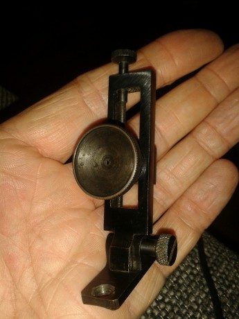 Hola.
Vendo este diopter vernier,
Está en Madrid.
55€ incluido envío por carta certificada en la peninsula.

saludos 00
