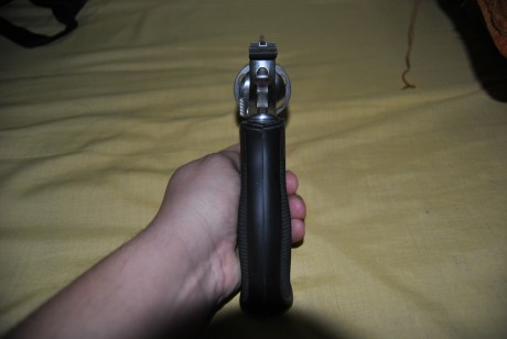 Vendo s&w 686 por no usar. Es del calibre 357 magnun pero como ya sabéis se puede utilizar el 38 especial. 101
