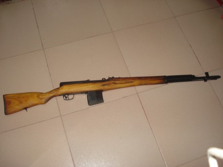 Fusil ruso tokarev svt-40. en buen estado, es de 1941, creo de izvesk,numeros coincidentes, yo he tirado 00