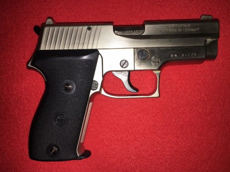 -Pistola detonadora en su caja original,manual y baqueta. Fabricada en Alemania y firma Dynamit Nobel 01