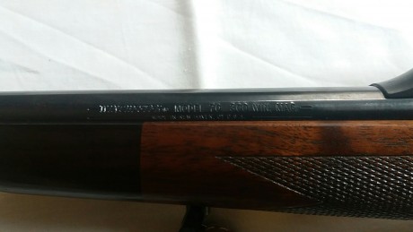 Buenas,

Se vende Winchester mod 70 pre 64, 300wm. Monturas QR. Visor Khales CT 2-7x36. Es un pre 64 real, 00