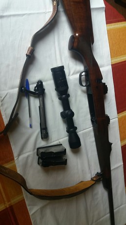 Buenas,

Se vende Winchester mod 70 pre 64, 300wm. Monturas QR. Visor Khales CT 2-7x36. Es un pre 64 real, 22