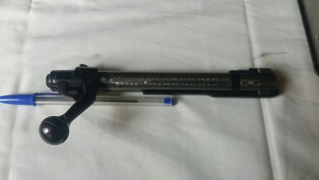 Buenas,

Se vende Winchester mod 70 pre 64, 300wm. Monturas QR. Visor Khales CT 2-7x36. Es un pre 64 real, 31