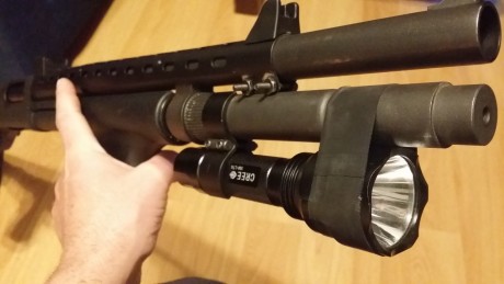Escopeta Remington 870 calibre 12/76 con todos los extras. Incluye:
- Culata extensible tipo M4 marca 00