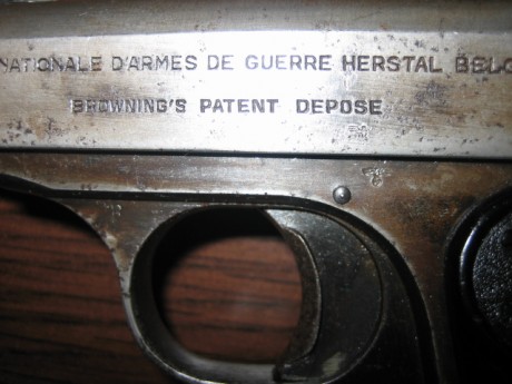 Hola. Vendo FN 1922, calibre 7.65 (32 Acp) en libro de coleccionista. Con marcajes alemanes en armazón 20