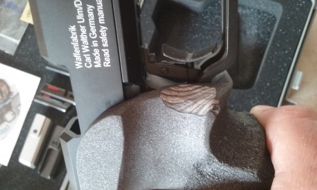 Hola compañeros.

Vendo Walther ssp con unos 2000 tiros. El número de serie es el 6xxx o dicho de otro 00