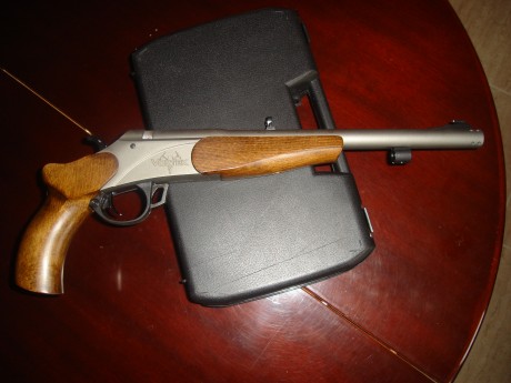 Se vende pistola Vortek de Ardesa calibre 50 .Se regala la turquesa lyman de dos cavidades .El arma ha 00