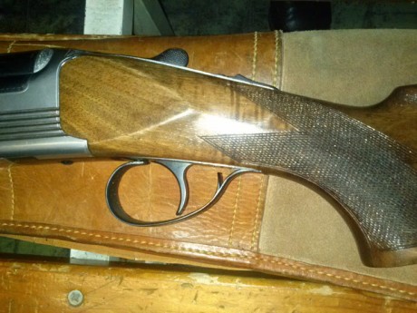 Un Amigo me pidio que le anunciase esta Escopeta Superpuesta marca Hercules,modelo SP calibre 12,  3 y 10