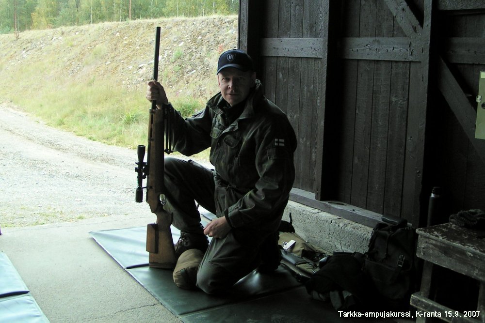 https://www.gunslot.com/pictures/valmet-tkiv-85-sniper-rifle-finland-unique-finnish-caliber-7-62mm-x-53r

El 120