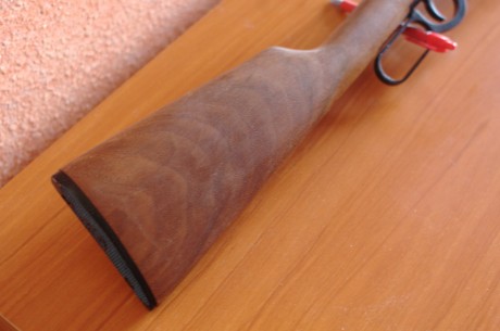 Vendo magnifica carabina winchester modelo 9422 del calibre 22 LR como nueva.

Muy ligera con su mecanismo 00