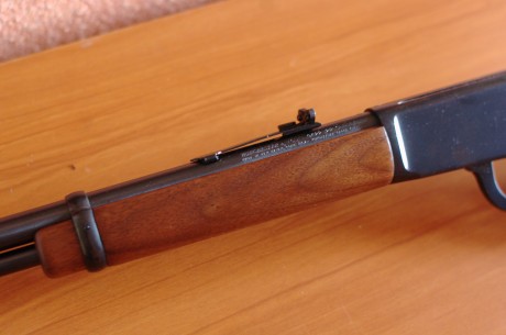 Vendo magnifica carabina winchester modelo 9422 del calibre 22 LR como nueva.

Muy ligera con su mecanismo 12