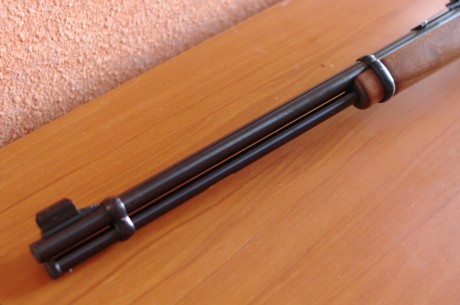 Vendo magnifica carabina winchester modelo 9422 del calibre 22 LR como nueva.

Muy ligera con su mecanismo 21