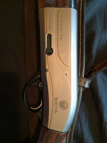 Vendo por falta de uso Beretta AL391 casi nueva, aproximadamente tendrá unos 300 disparos como máximo.
 02