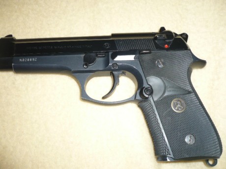Nuevo precio. Podría dejar la Beretta en 320€ con todos los accesorios.

Por necesidad de cupo, vendo 11
