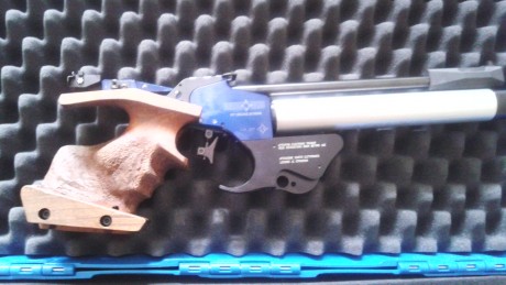Pongo a la venta mi pistola Matchguns modelo MG1-E. Comprada en el 2011, tiene cuatro años pero reales 01