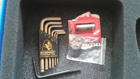 Pongo a la venta mi pistola Matchguns modelo MG1-E. Comprada en el 2011, tiene cuatro años pero reales 12