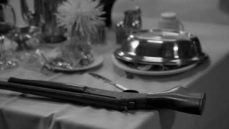 Compañeros,

En vista de las ganas de algunos (Elcafe, Wilcow, Vrakk, etc) por adivinar armas de películas 140