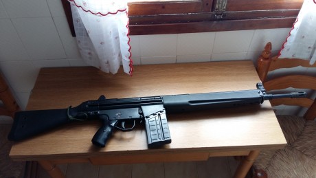 Hola vendo este cetme c con los siguientes extras:
Culata y guardamanos trapezoidal del HK G3 negros.
Cargador 02
