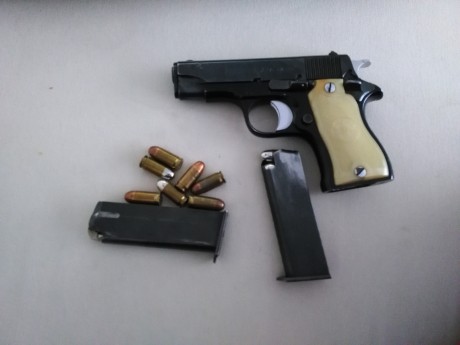 Buenos dias, vendo una star dk 9corto, sólo licencia A o B, arma de simple acción y de tamaño muy reducido, 01