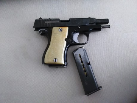 Buenos dias, vendo una star dk 9corto, sólo licencia A o B, arma de simple acción y de tamaño muy reducido, 00
