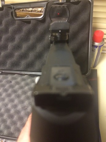 Vendo esta pistola comprada el 15/12/2015 en Armeria la Jungla como figura en el certificado
cal 4,5
3 00