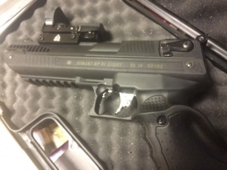 Vendo esta pistola comprada el 15/12/2015 en Armeria la Jungla como figura en el certificado
cal 4,5
3 11