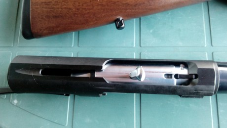 Un amigo que NO ES CAZADOR , compro esta Benelli Bemonte II NUEVA , no ha salido de caza , la probo en 11