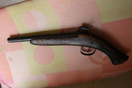   que tal amigos quisiera que alguien me ayudara con este tipo de arma.

es de una coleccion personal 02