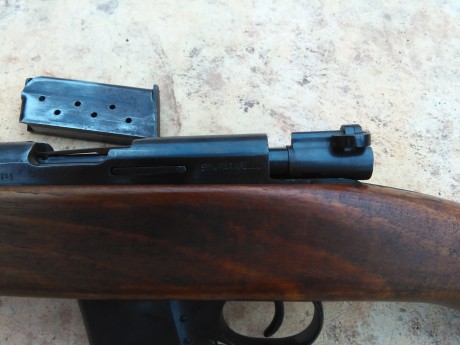 Vendo carabina DESTROYER en calibre 9 Para. con señales de uso. en perfecto funcionamiento, estriado brillante. 01