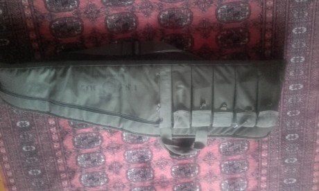 Buenos días,

Me he decidido a vender mi M14, evidentemente la versión para uso civil M1A Springfield.
Lo 01