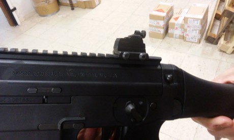 SIG 522.- LA FAMILIA CRECE

Podemos dar la bienvenida en nuestro mercado al modelo SWAT de la gama SIG 00