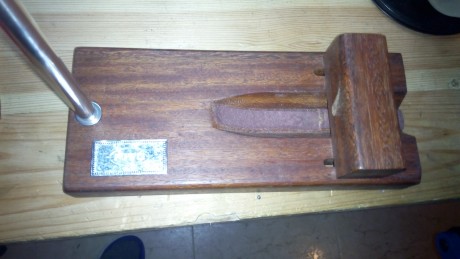 Hola, me vendo el soporte de pistola y revólver de la marca FITO, apenas tiene uso y lo vendo por no usar.

El 02