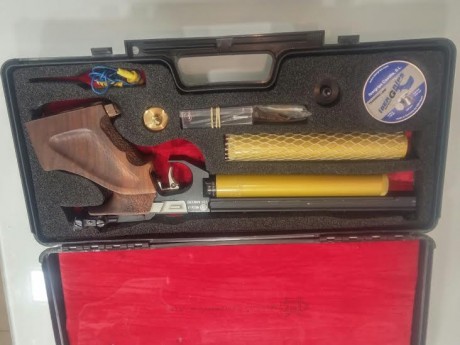 Buenos dias y buen año.

Liquido el armero. Todas las armas que ofrezco estan en perfecto estado de funcionamiento.
Las 00