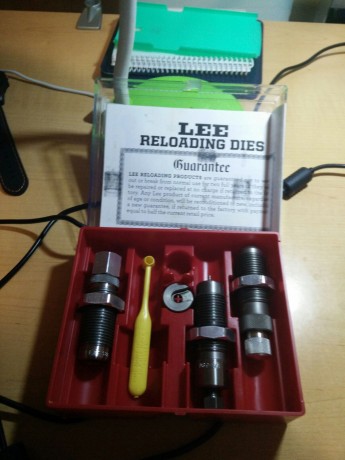 Vendo dies para recargar 9 corto por 40 € con los portes incluidos, de regalo los envio con las puntas 00