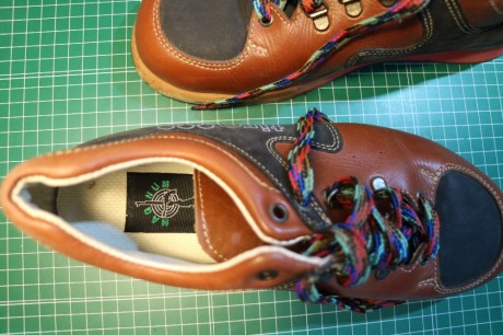 Zapatillas de tiro Magnum del nº 41, sin apenas uso. 30 Euros envío incluido a la Península. 00