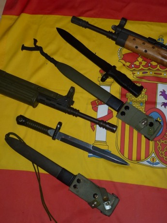 Hola!!
Pongo en venta  bayoneta del fusil español CETME mod C 
 La bayoneta del CETME mod C esta absolutamente 00