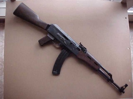 He aqui un repaso gráfico de todas las versiones conocidas del universal Automat Kalashnikova modelo 1947 01