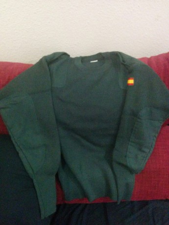 Se vende Jersey Guardia Civil. Precio - 20€, si te llevas 2, regalo Teresiana.
contacto por whatsapp o 01
