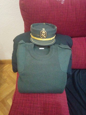 Se vende Jersey Guardia Civil. Precio - 20€, si te llevas 2, regalo Teresiana.
contacto por whatsapp o 00