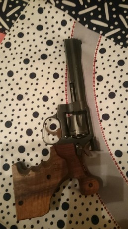 Vendo Manurhin 32 Match en pefercto estado. Como ya se sabe es un arma que tira de maravilla. La cacha 02