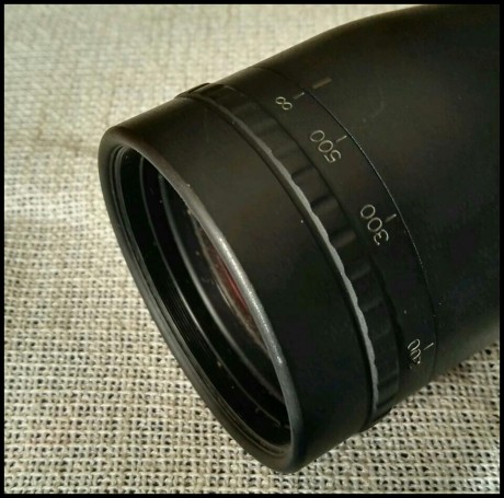 Es de tubo de 25 y esta muy bien tiene alguna marca del uso y las lentes estan perfectas las anillas no 01