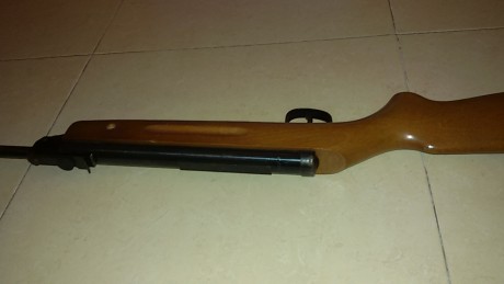 vendo escopeta de perdigones o plomillos de aire comprimido de la marca Flecha mod.14  ( cal. 4,5 ) original 00
