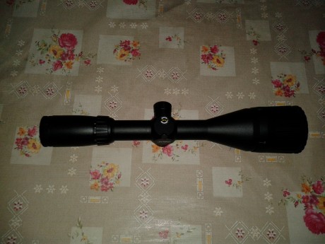 - Vendo visor Bsa Essencial, reticula Mil-dot, 6-20x54 y tubo de 30mm, no se ha montado, se encuentra 01