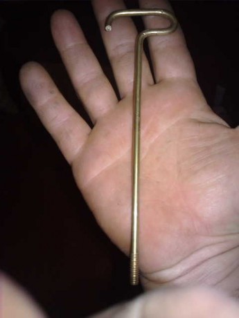 hola hoy he estado echando un ratillo de brico y he preparado unas baquetas.algunas pavonadas y otras 60