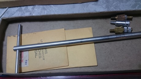 Vendo este conjunto especial para la limpieza y el desemplome de revolveres para calibres 38/357/9mm
Es 00