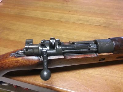 Buenos dias.
Cambio un rifle "cetmetón", fr8 modelo original con el cerrojo recto, todos sus 00
