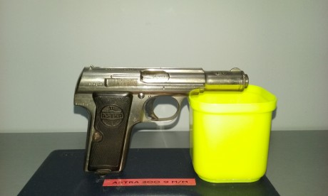 vendo astra purito 300 niquelada en calibre 9 corto ( 380 auto ) . en buen estado de conservacion y funcionando 11