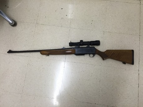Un amigo deja el " vicio" me ha pedido que le ponga a la venta este rifle  se trata de un  Brownig 02